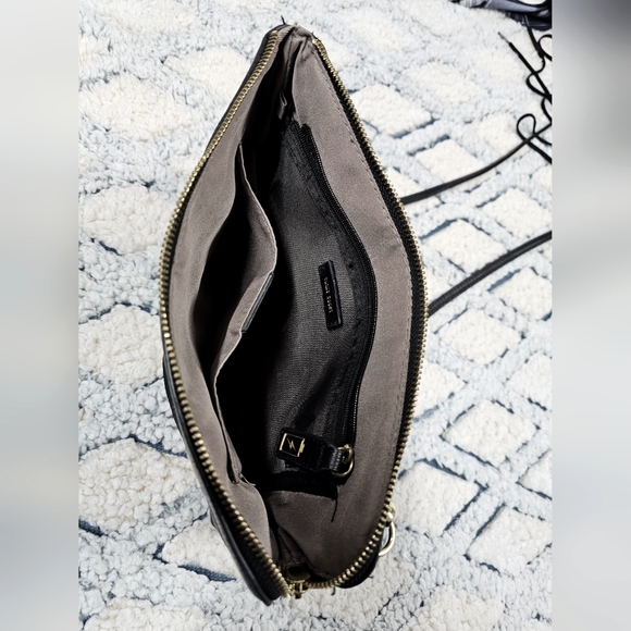 Tutilo Crossbody Bag - Picture 3 of 4